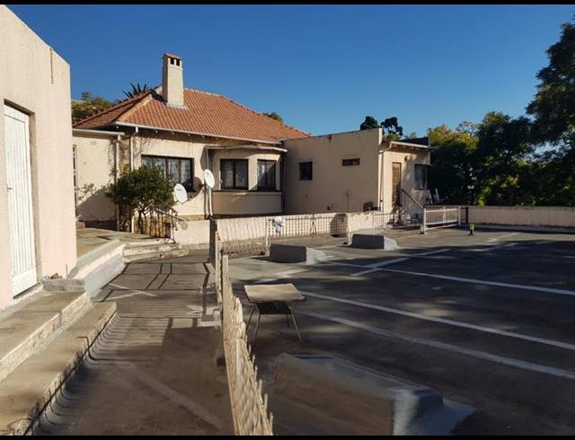 7 BEDROOM HOUSE FOR SALE IN HOUGHTON ESTATE